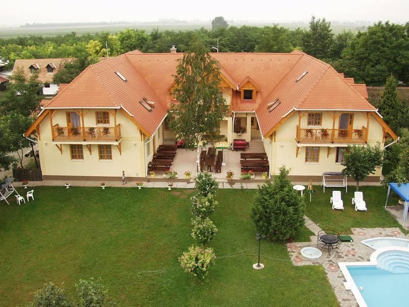 Adam Tanya Fogado Hotel Balazspuszta Luaran gambar